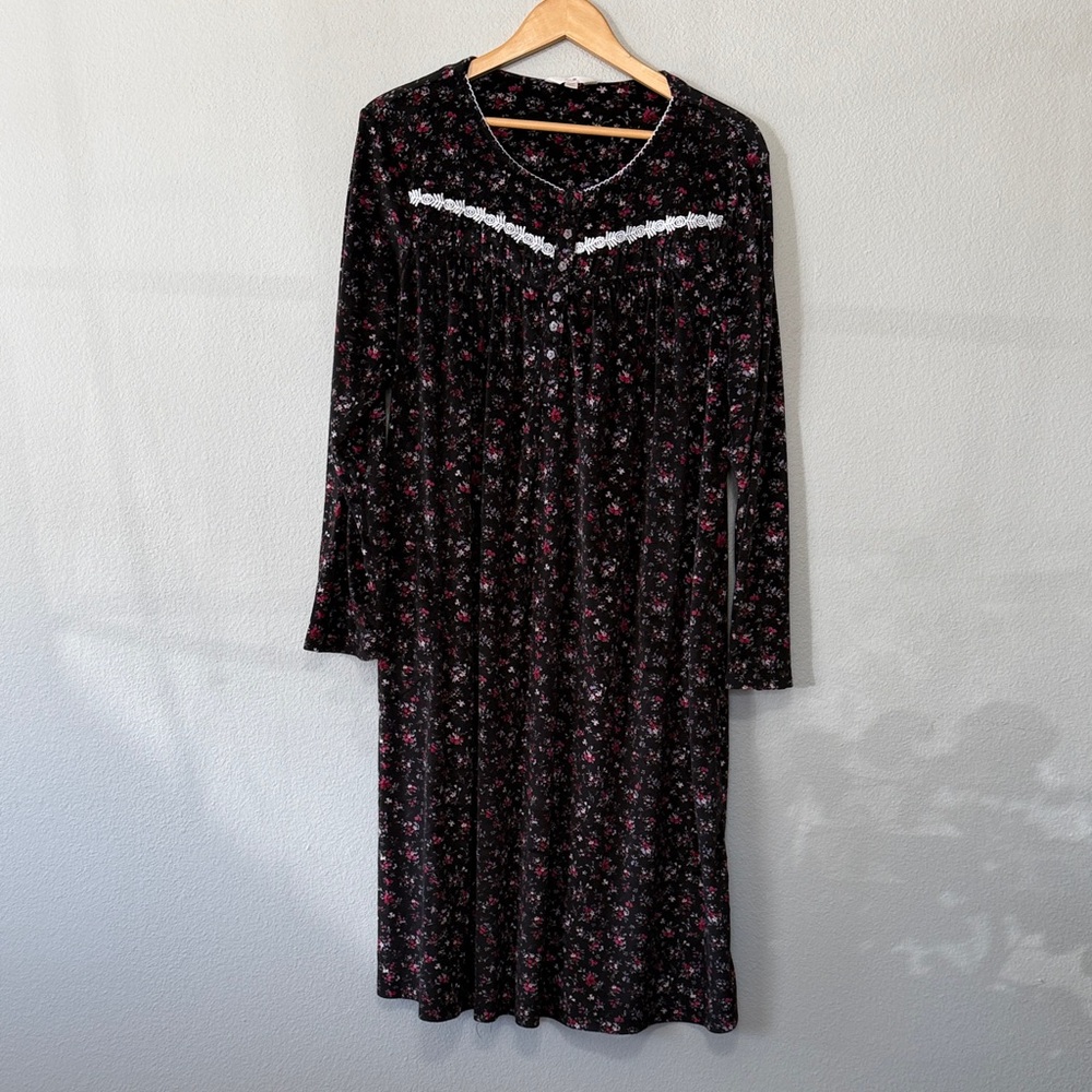 Chic Grannycore Ultra‎ Soft Nightgown XL Women’s Secret Treasure Front Pockets
